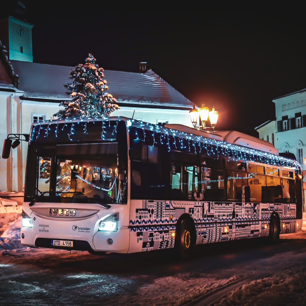 Ve Frýdku-Místku opět vyjede vánoční autobus