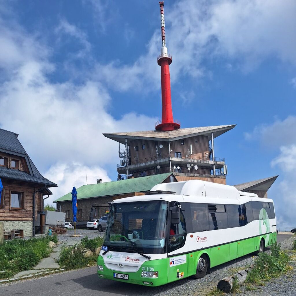 Autobusová linka na Lysou horu opět v provozu