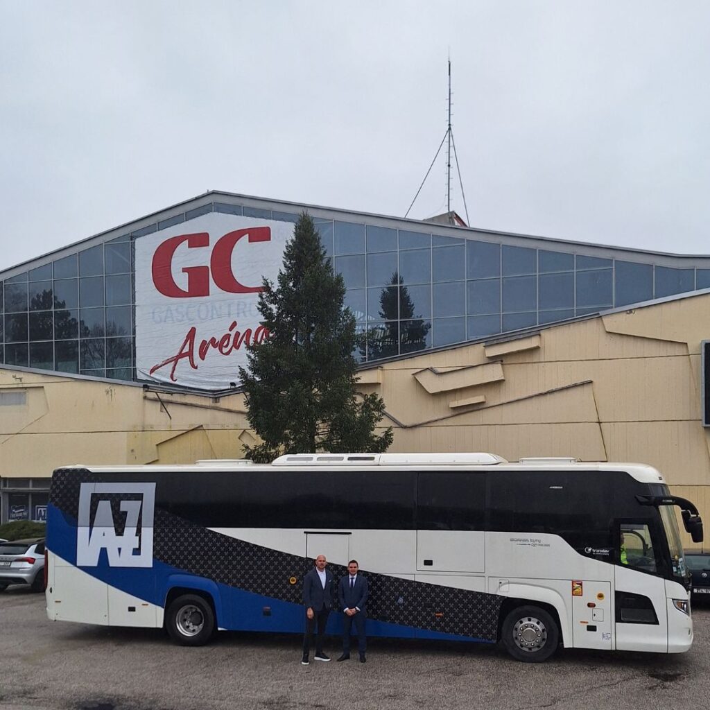 Nový autobus pro hokejový tým AZ Havířov